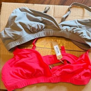SKIMS Women's Gray and Pink bras. One is new with tags size medium never worn.